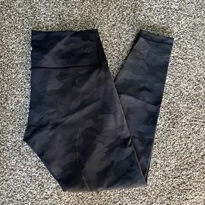 Lululemon leggings black camo size 12